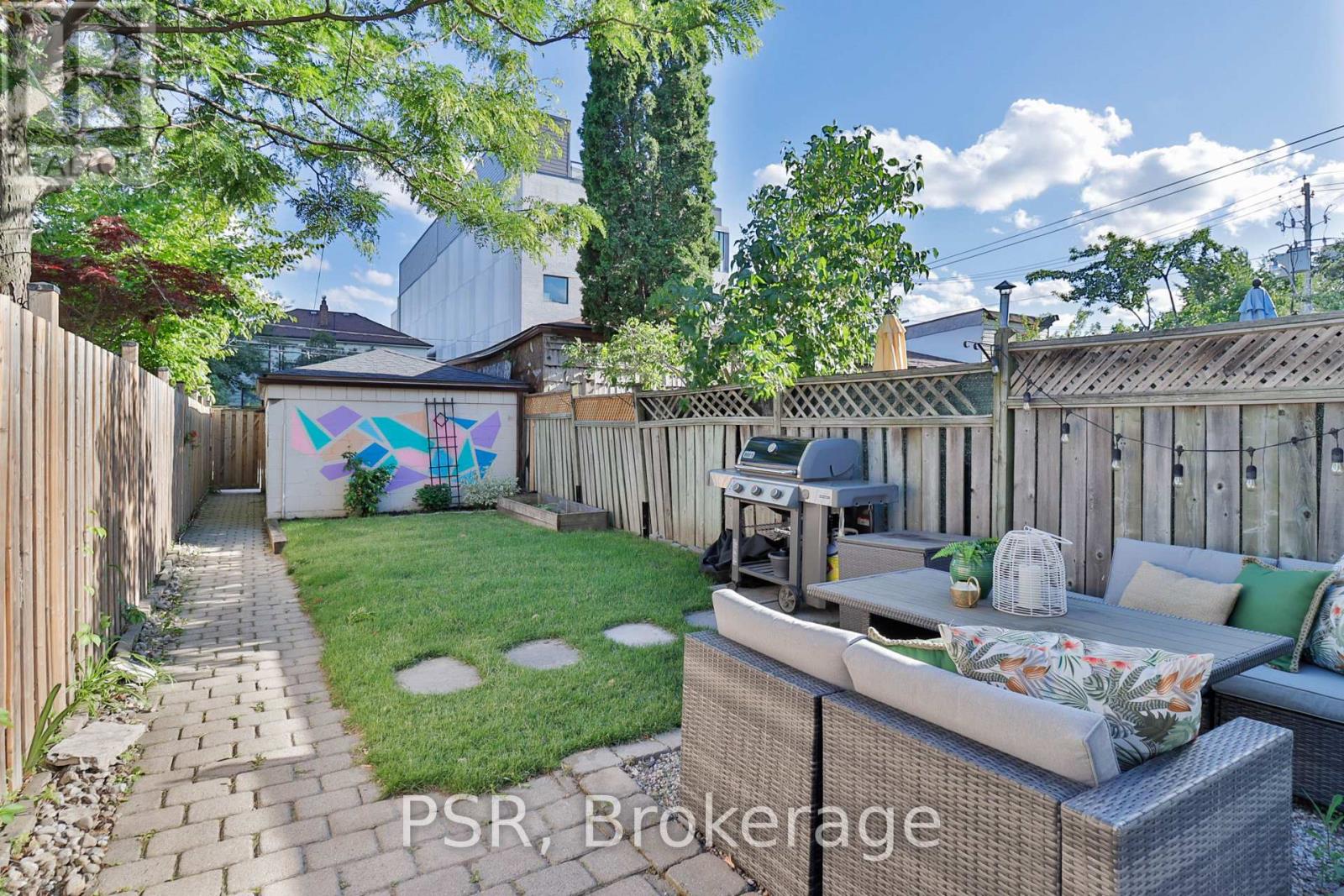 175 Maria Street, Toronto, Ontario  M6P 1W5 - Photo 33 - W13473420