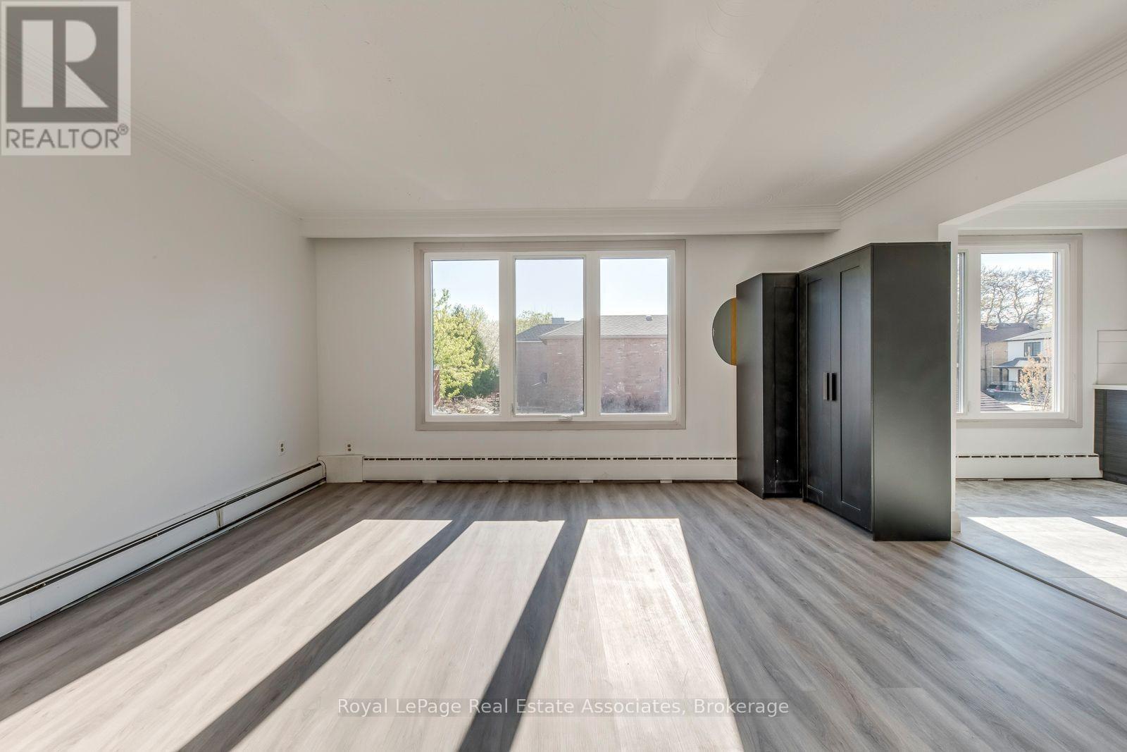 2 - 362 Royal York Road, Toronto, Ontario  M8Y 2R2 - Photo 2 - W13473570
