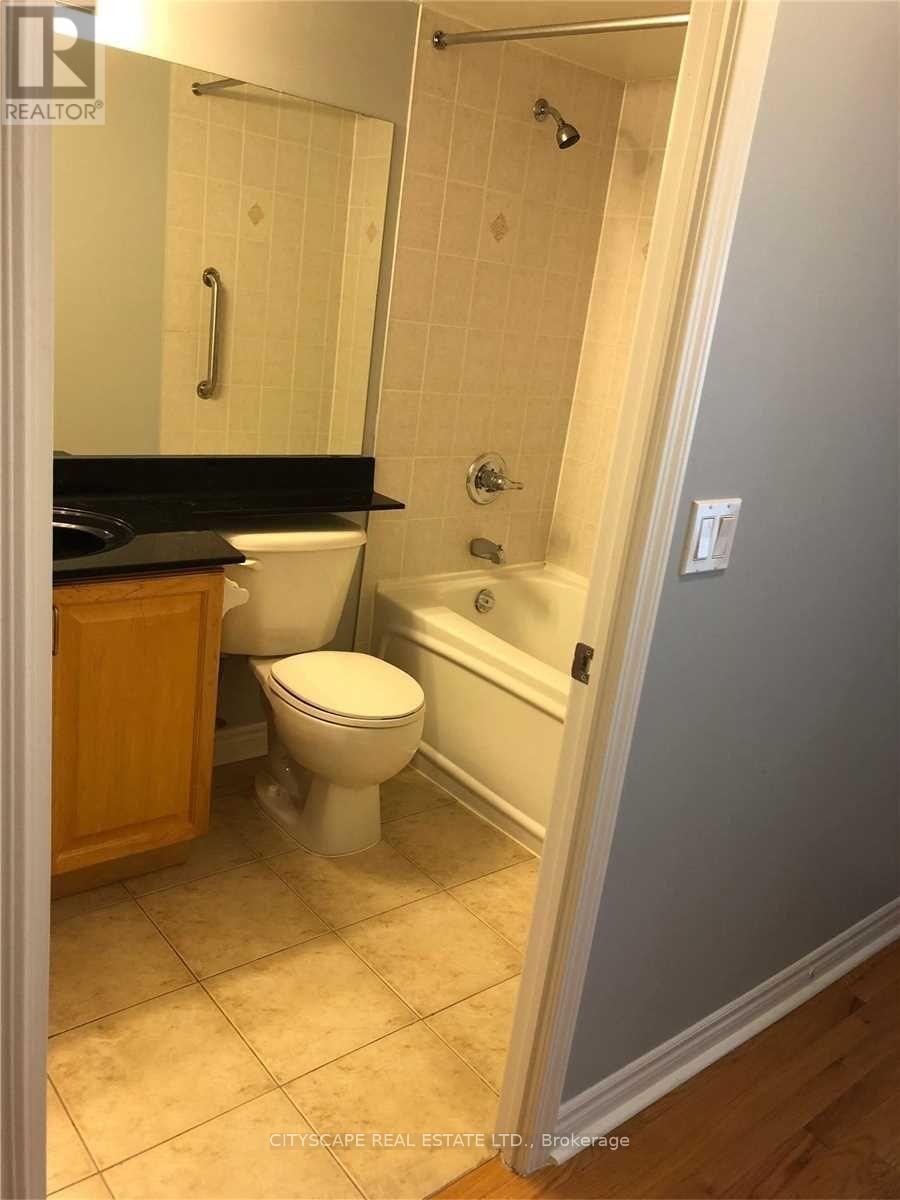 1502 - 33 Elm Drive, Mississauga, Ontario L5B 4L2 - Photo 9 - W13473876