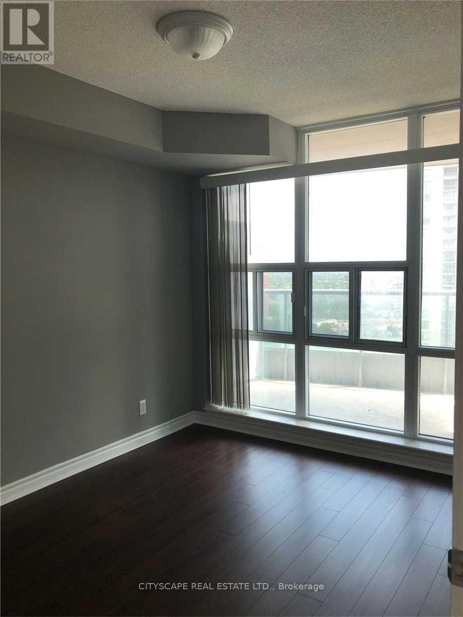 1502 - 33 Elm Drive, Mississauga, Ontario L5B 4L2 - Photo 4 - W13473876
