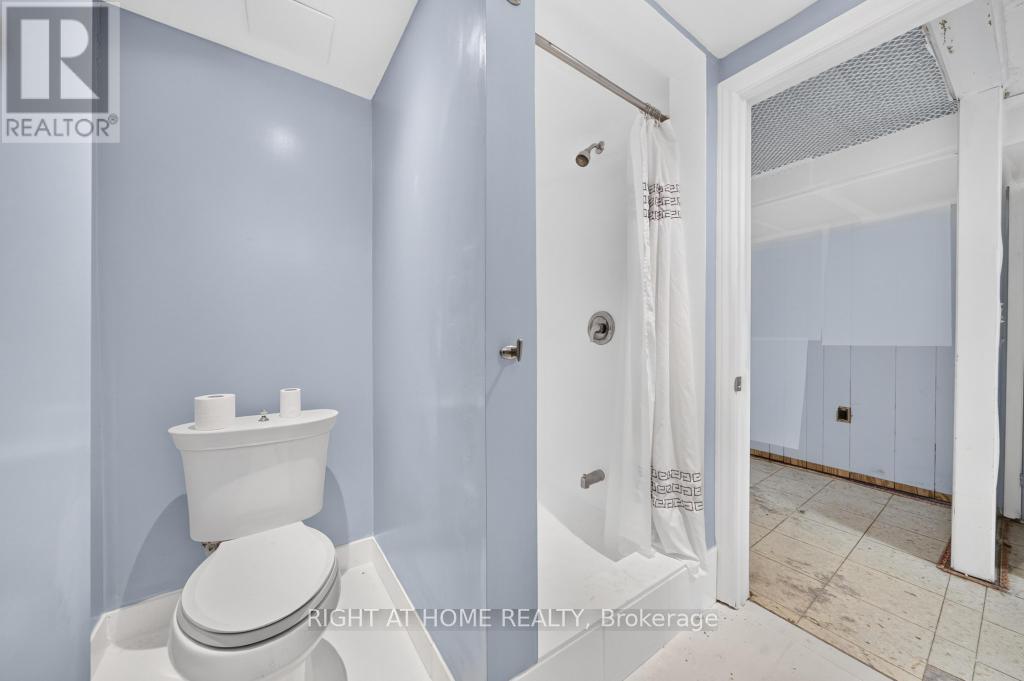 662 Montego Crescent, Burlington, Ontario  L7N 2Z1 - Photo 35 - W13474064