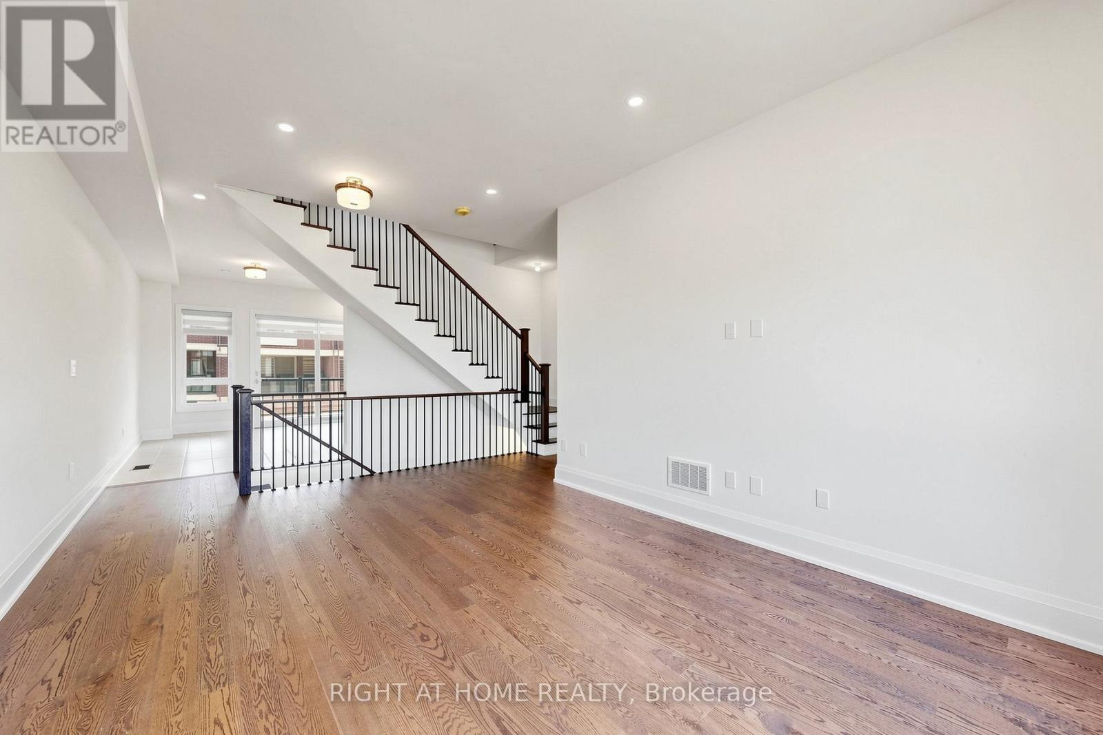 3417 Preserve Drive, Oakville, Ontario  L6M 4K1 - Photo 18 - W13474010