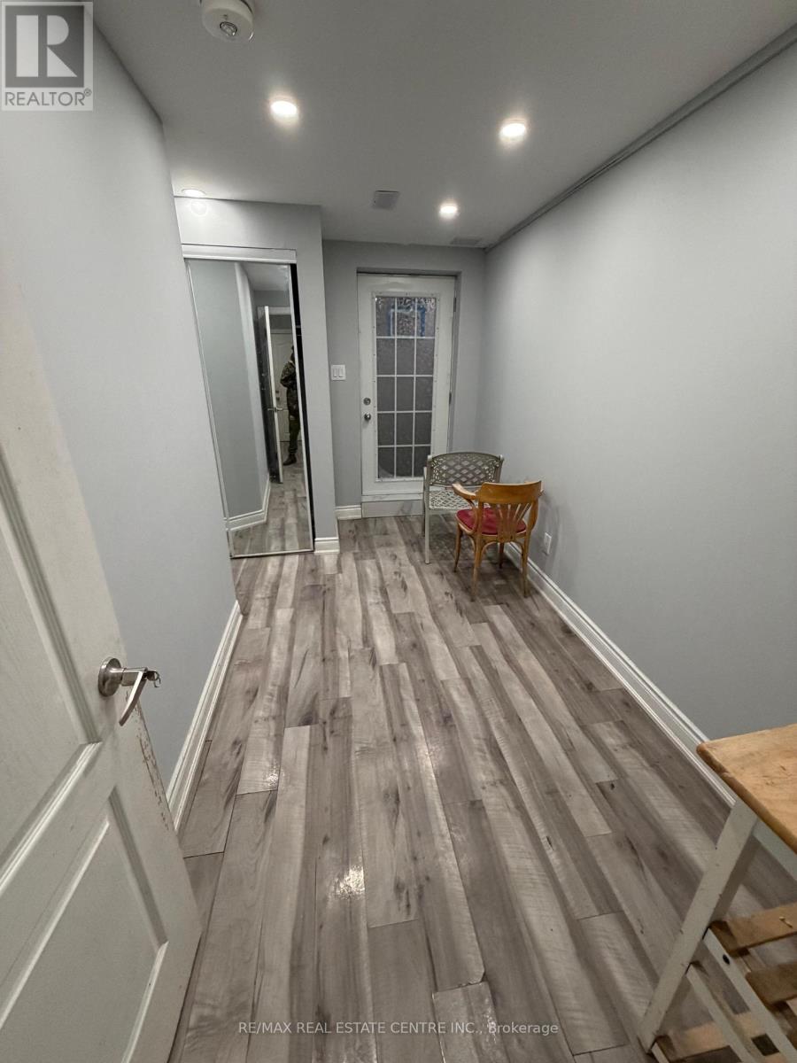 Bsmt - 22 Matterdale Avenue, Brampton, Ontario L6Y 4J6 - Photo 16 - W13474092