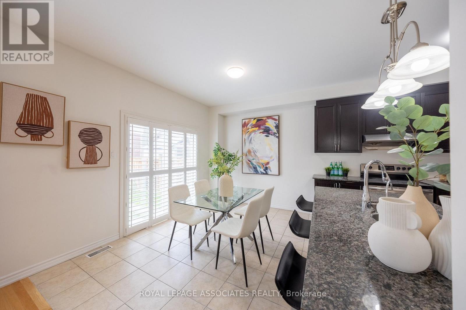 80 Thornbush Boulevard, Brampton, Ontario L7A 4K1 - Photo 11 - W13474346