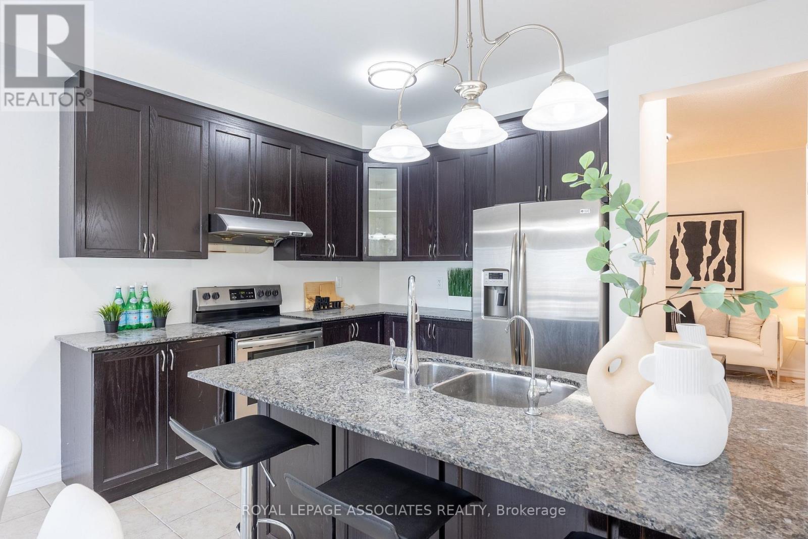80 Thornbush Boulevard, Brampton, Ontario L7A 4K1 - Photo 16 - W13474346
