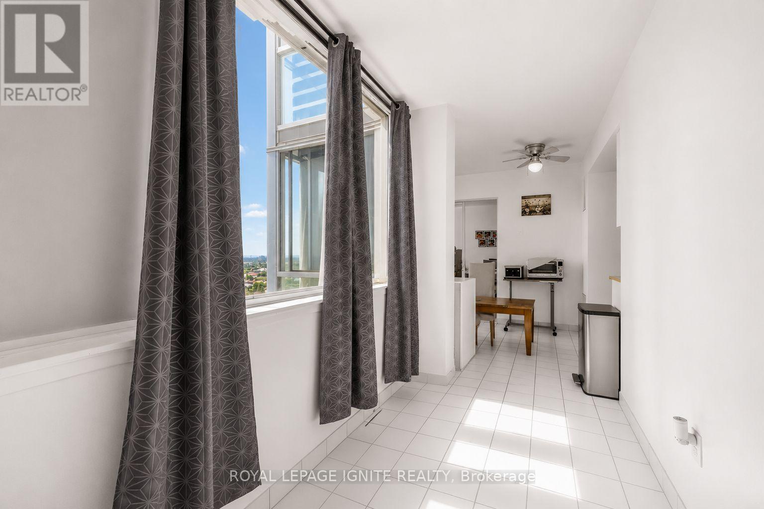 1708 - 350 Webb Drive, Mississauga, Ontario  L5B 3W4 - Photo 16 - W13474006