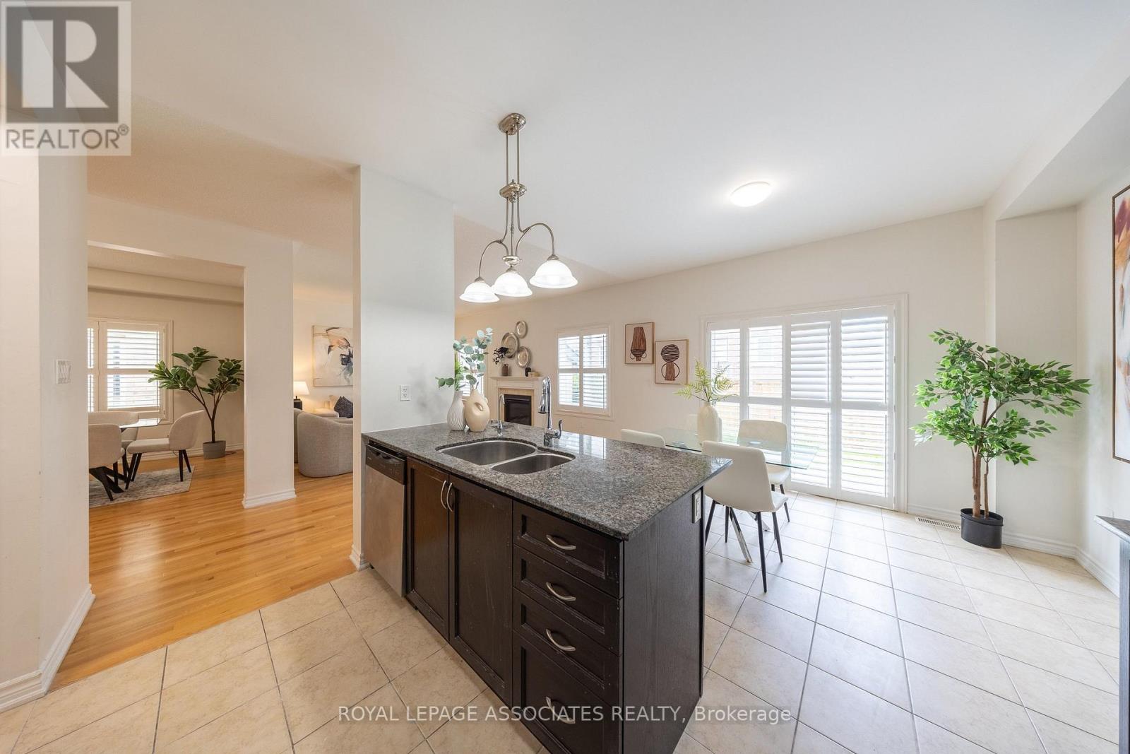 80 Thornbush Boulevard, Brampton, Ontario L7A 4K1 - Photo 19 - W13474346