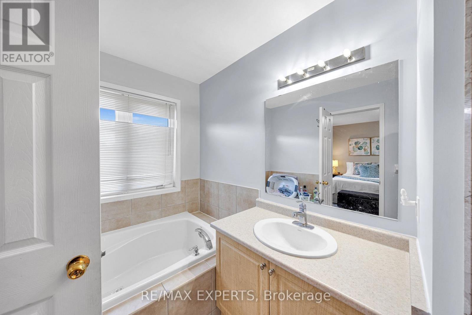 5231 Tresca Trail, Mississauga, Ontario  L5M 0C9 - Photo 24 - W13474090