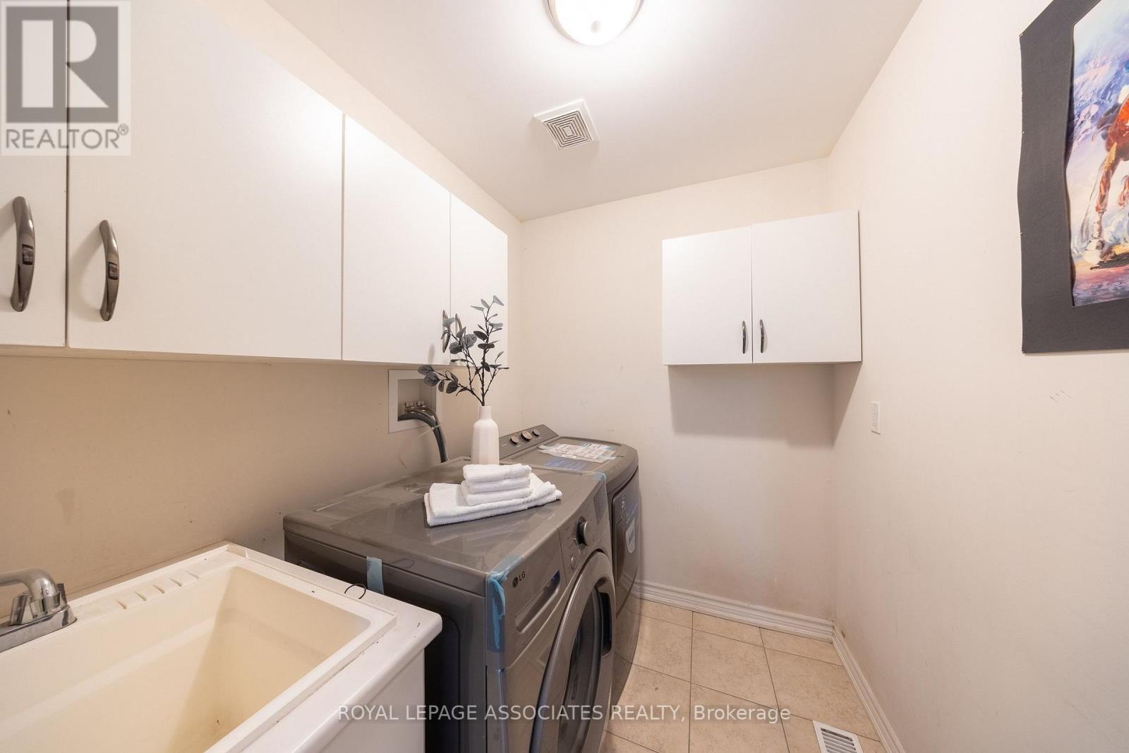 80 Thornbush Boulevard, Brampton, Ontario L7A 4K1 - Photo 29 - W13474346