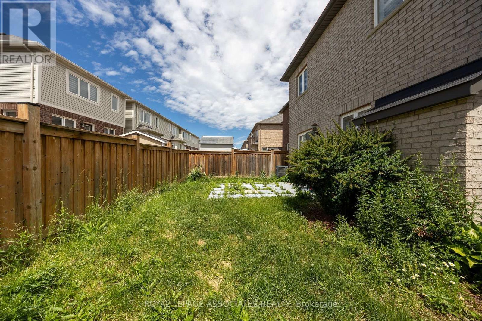 80 Thornbush Boulevard, Brampton, Ontario L7A 4K1 - Photo 45 - W13474346