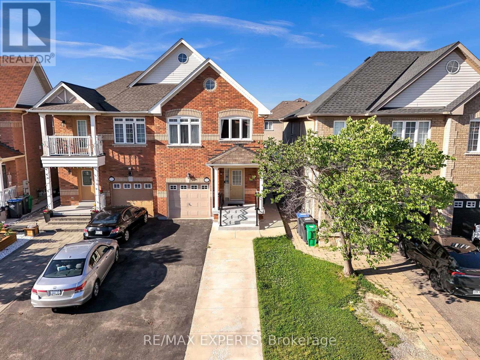 5231 Tresca Trail, Mississauga, Ontario  L5M 0C9 - Photo 4 - W13474090