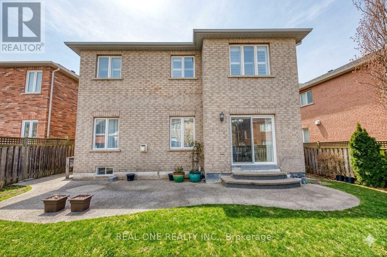 2511 Felhaber Crescent, Oakville, Ontario  L6H 7R8 - Photo 50 - W13474378