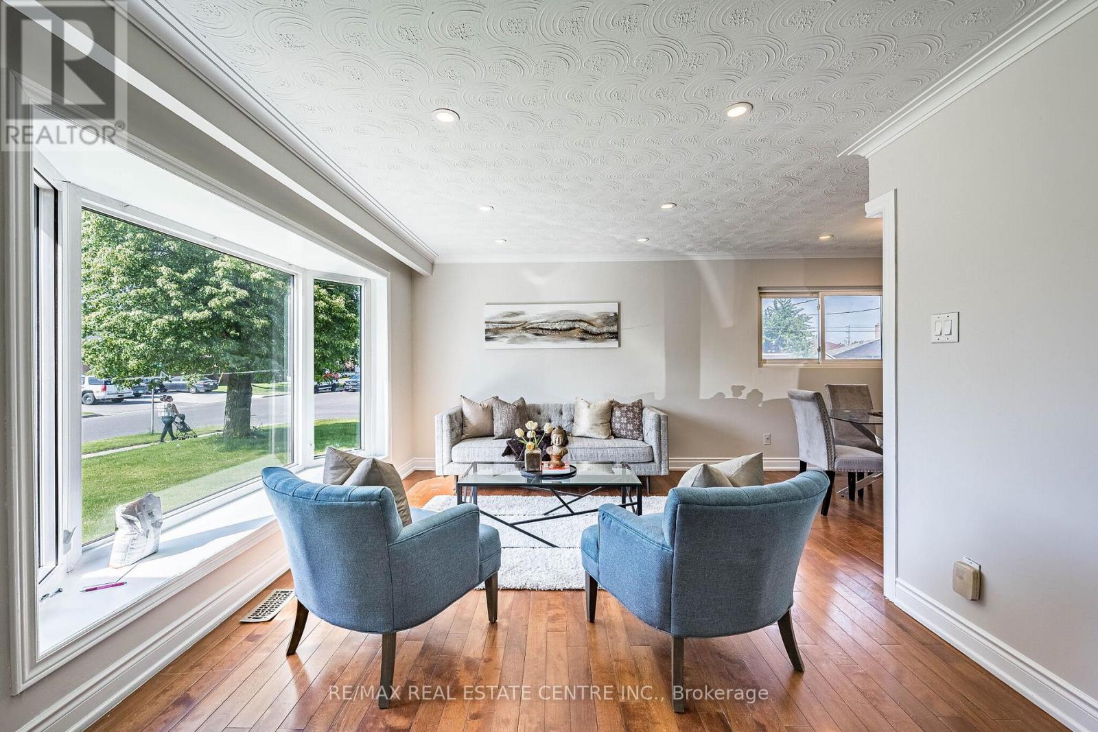(Main Floor) - 2 Milner Road, Brampton, Ontario  L6W 3A5 - Photo 8 - W13474390