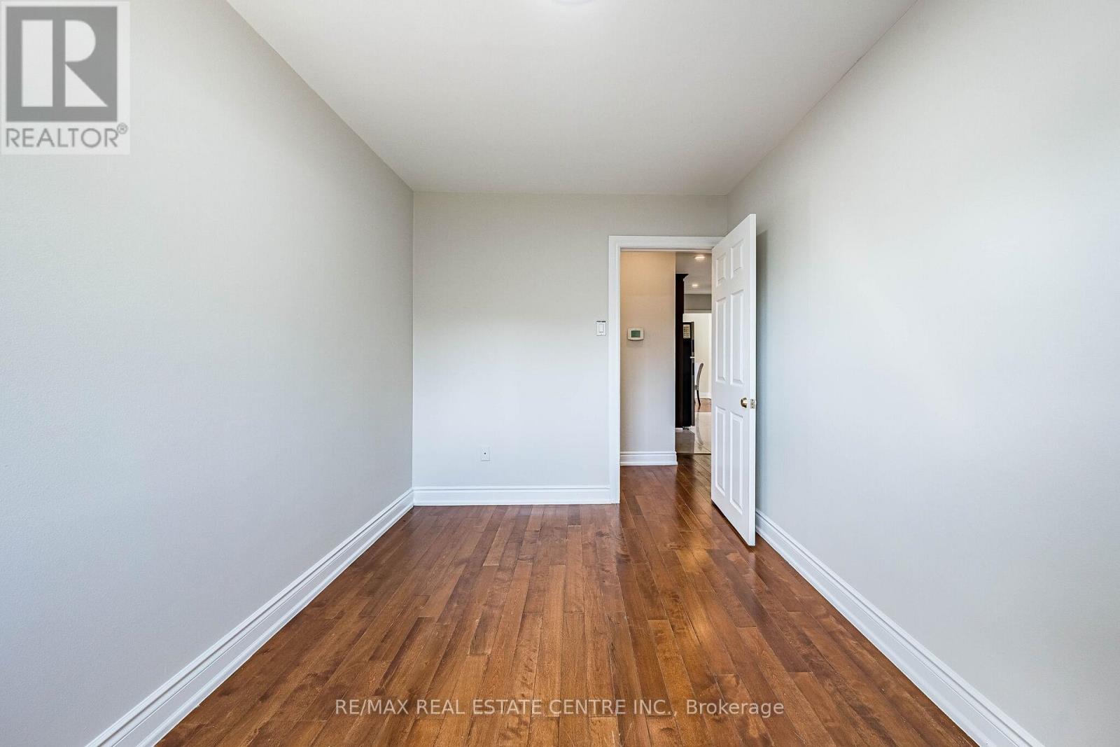 (Main Floor) - 2 Milner Road, Brampton, Ontario  L6W 3A5 - Photo 26 - W13474390