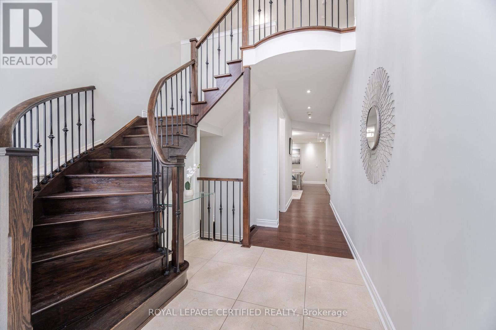 23 Gambia Road, Brampton, Ontario L7A 4M2 - Photo 2 - W13474396
