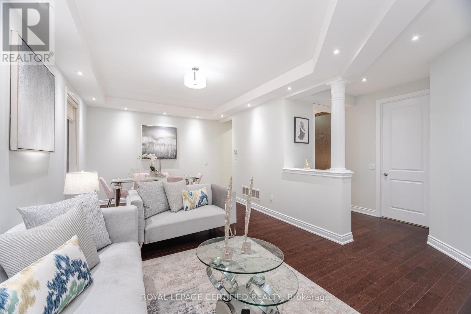23 Gambia Road, Brampton, Ontario L7A 4M2 - Photo 4 - W13474396