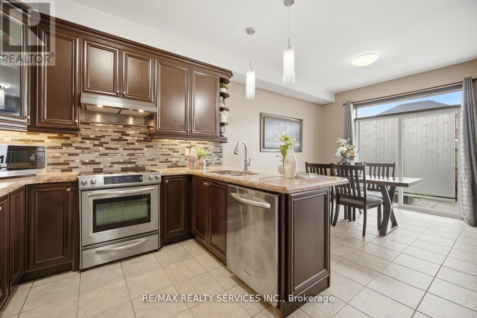 9 Eatonville Street, Brampton, Ontario  L7A 0M5 - Photo 16 - W13474472