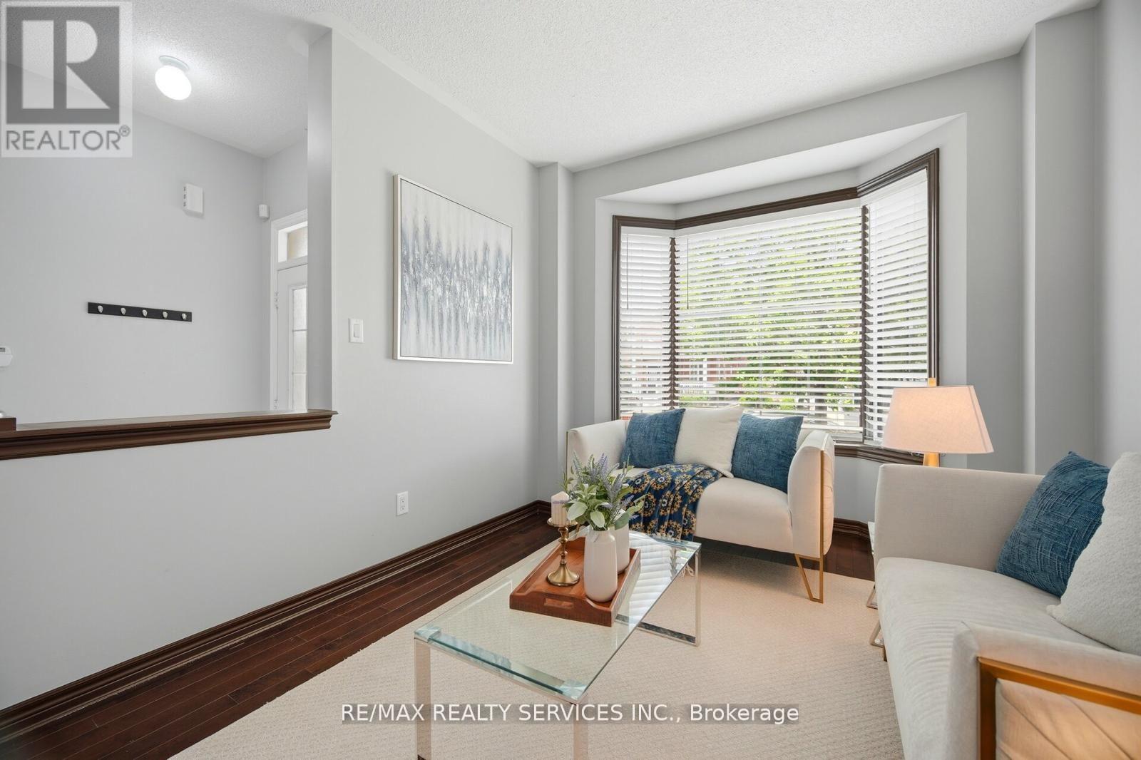 9 Eatonville Street, Brampton, Ontario  L7A 0M5 - Photo 5 - W13474472