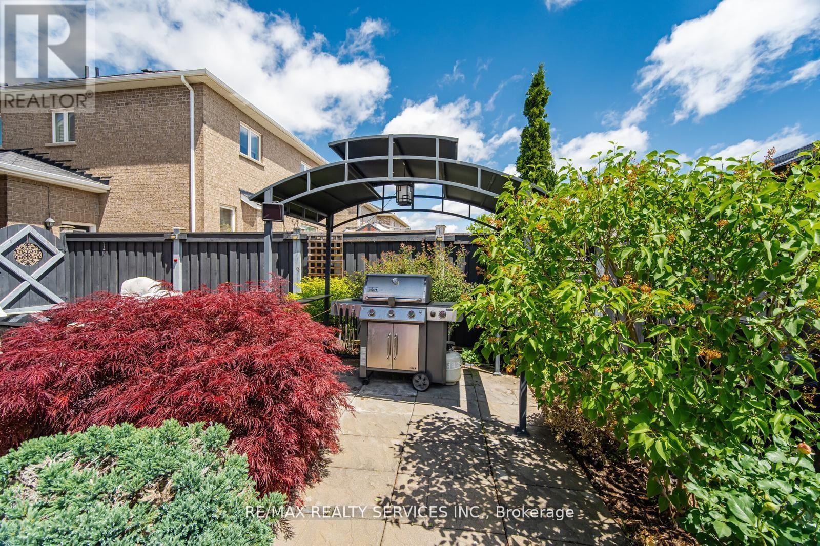 9 Eatonville Street, Brampton, Ontario  L7A 0M5 - Photo 41 - W13474472