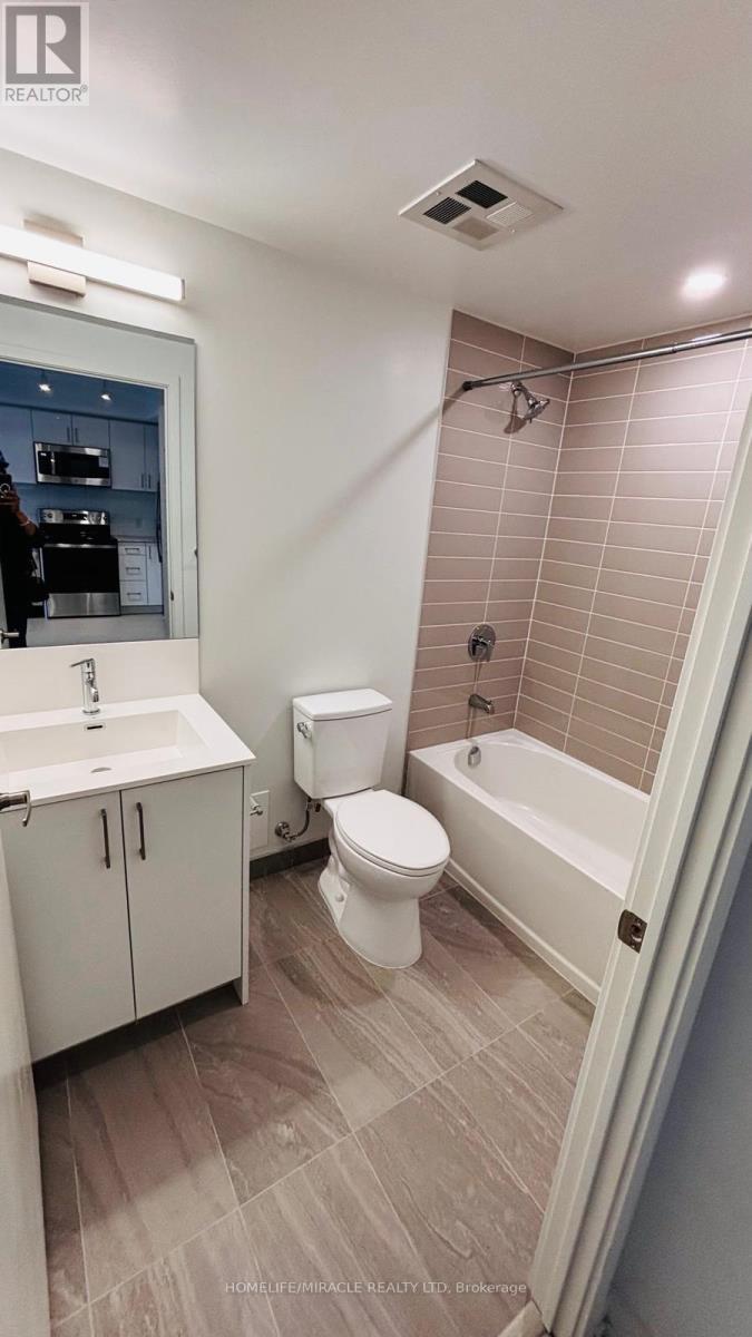 208 - 4010 Eglinton Avenue, Toronto, Ontario M9A 0G5 - Photo 9 - W13474450