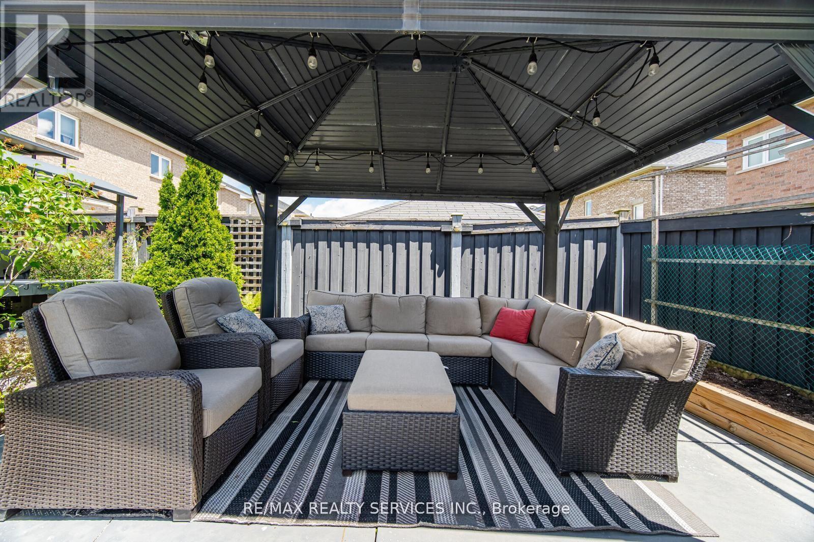9 Eatonville Street, Brampton, Ontario  L7A 0M5 - Photo 37 - W13474472