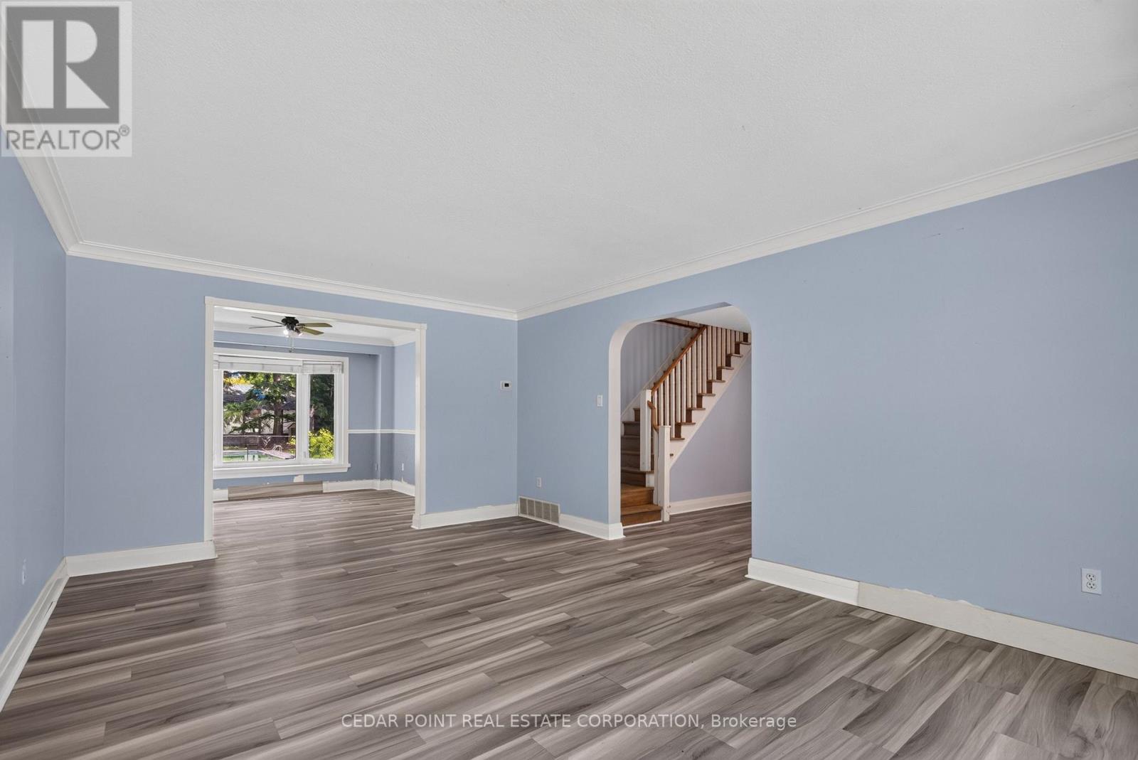 1096 Fair Birch Drive, Mississauga, Ontario L5H 1M3 - Photo 8 - W13474250