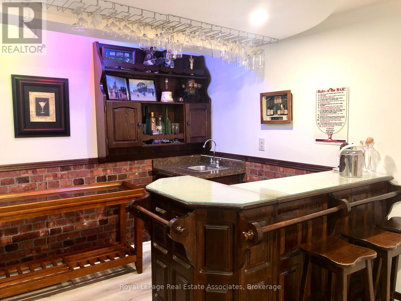 Basement Apartment - 889 Bancroft Drive W, Mississauga, Ontario L5V 1X7 - Photo 14 - W13474226