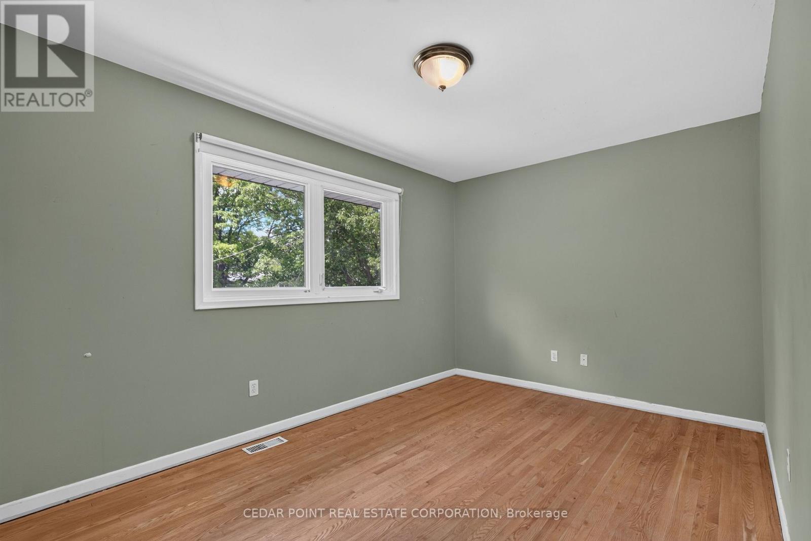 1096 Fair Birch Drive, Mississauga, Ontario L5H 1M3 - Photo 36 - W13474250