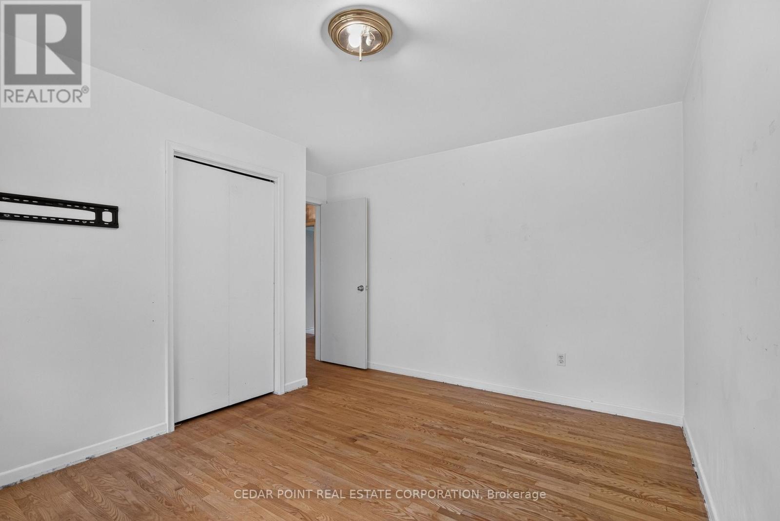 1096 Fair Birch Drive, Mississauga, Ontario L5H 1M3 - Photo 35 - W13474250