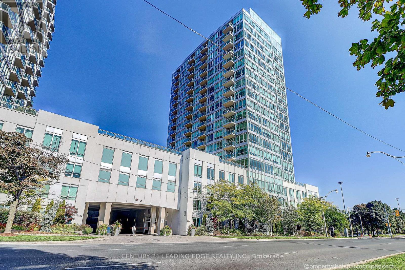 303 - 1900 LAKESHORE BOULEVARD, Toronto, Ontario
