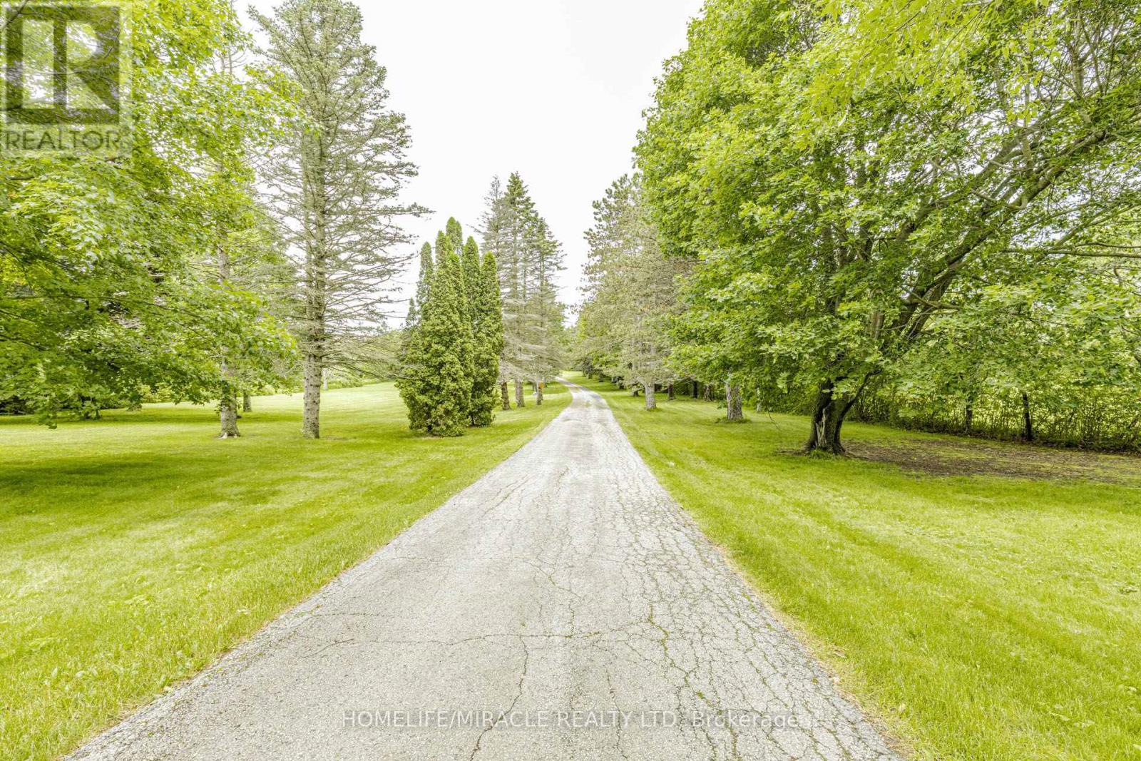 11948 Dublin Line, Halton Hills, Ontario L7J 2M1 - Photo 4 - W13474542