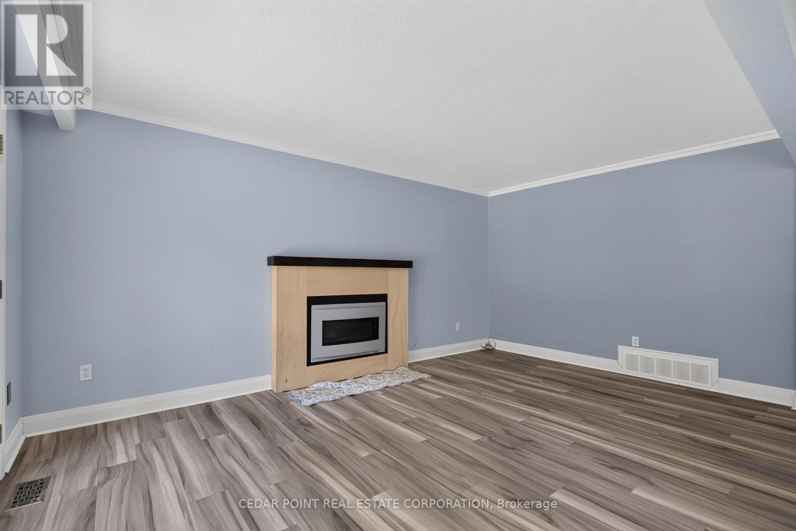 1096 Fair Birch Drive, Mississauga, Ontario L5H 1M3 - Photo 13 - W13474250