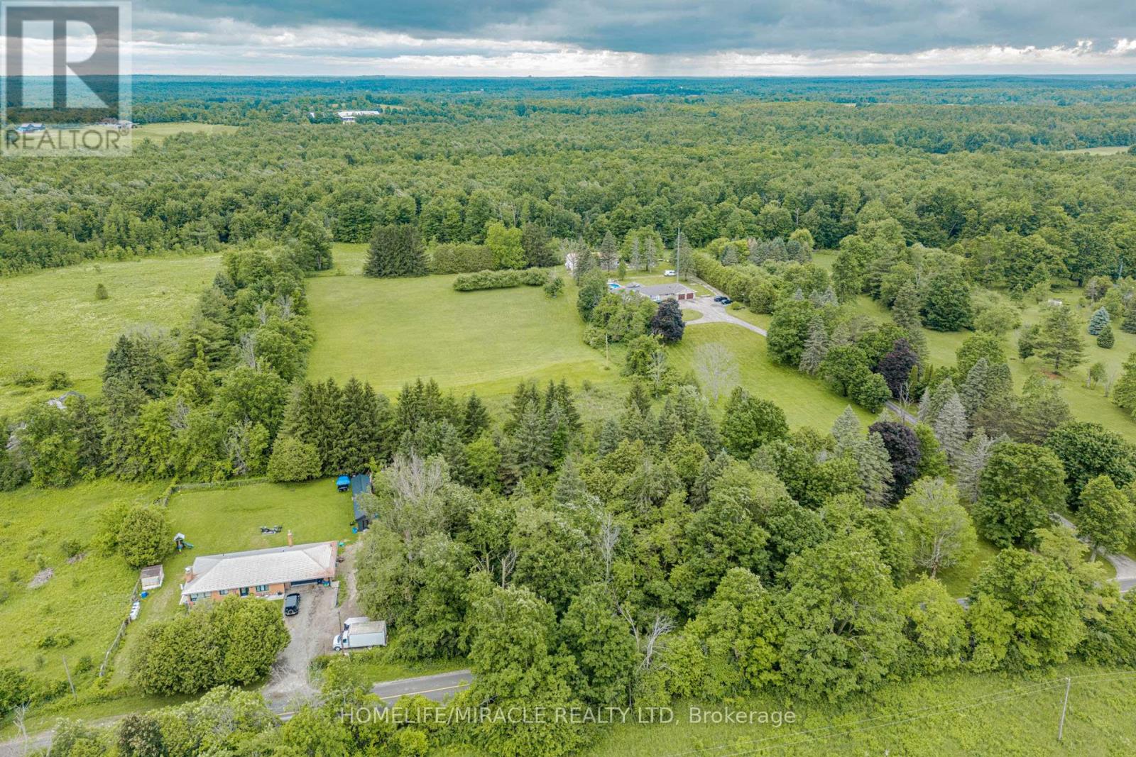 11948 Dublin Line, Halton Hills, Ontario L7J 2M1 - Photo 3 - W13474542