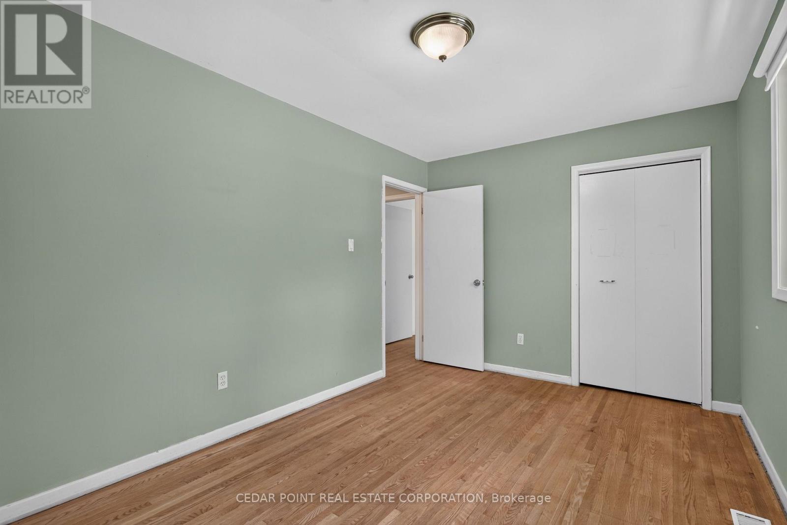 1096 Fair Birch Drive, Mississauga, Ontario L5H 1M3 - Photo 37 - W13474250