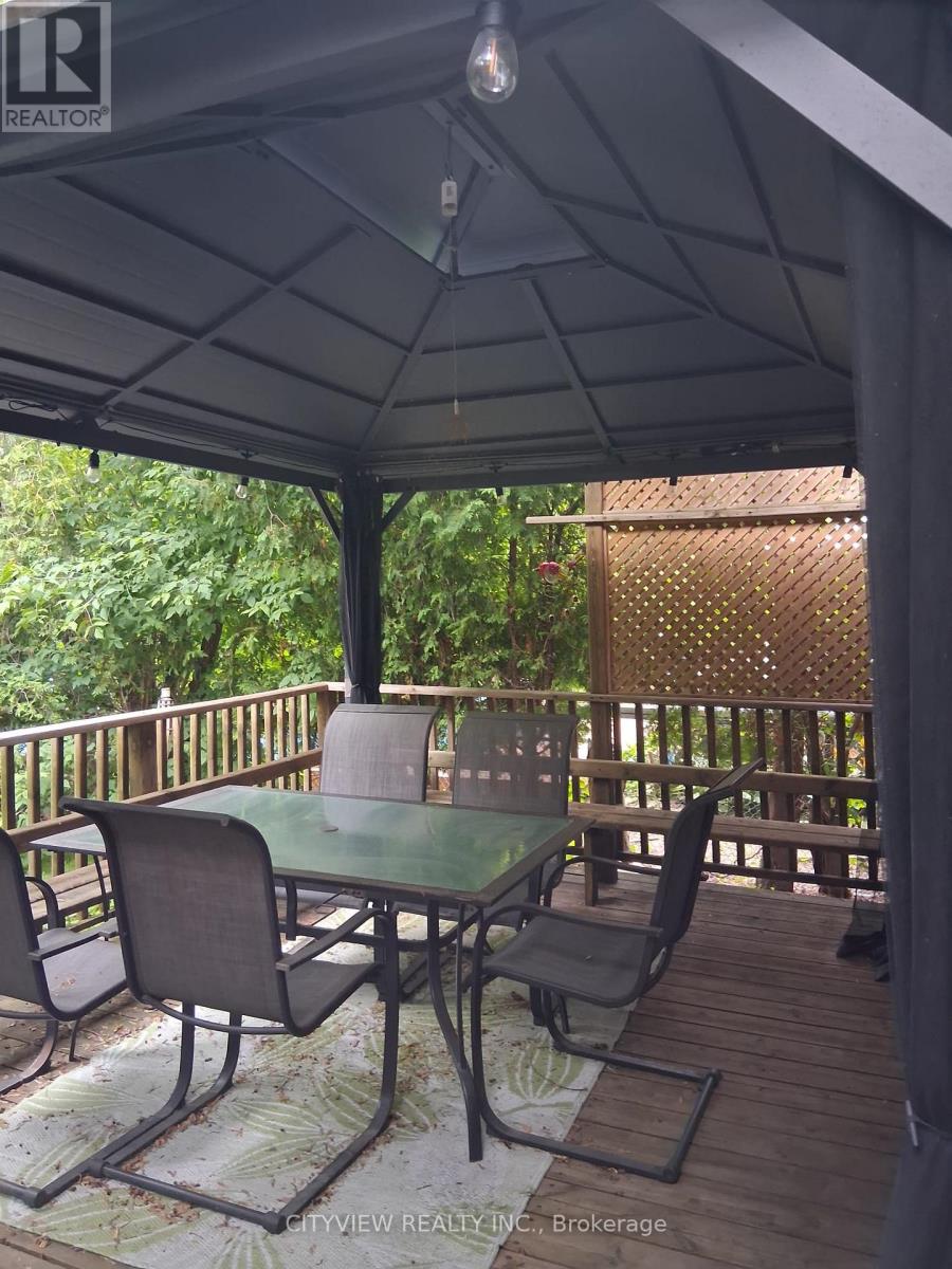 7025 Hickling Crescent, Mississauga, Ontario L5N 5A6 - Photo 15 - W13474338