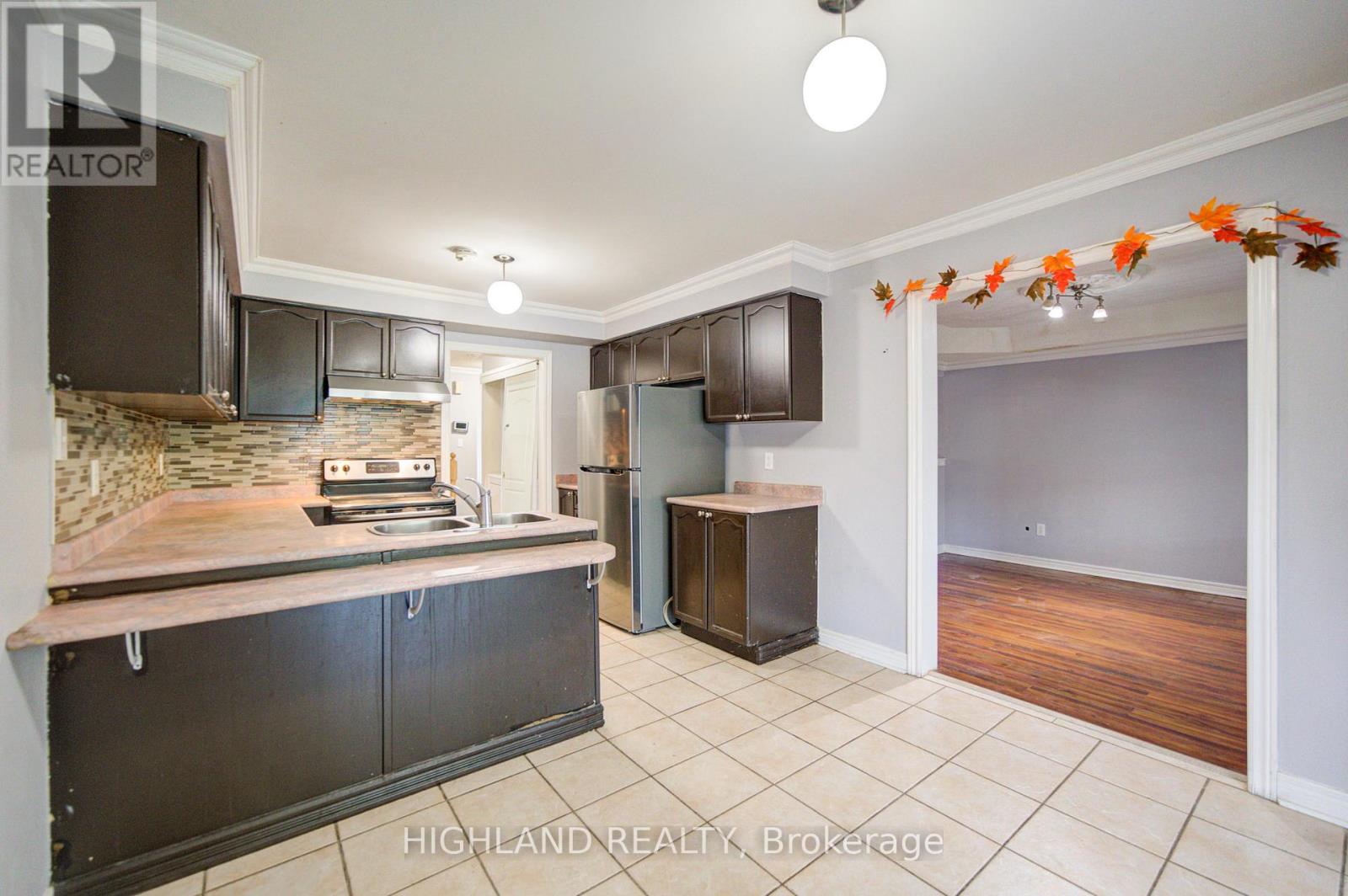 Upper Level - 5327 Landsborough Avenue, Mississauga, Ontario  L5R 3X1 - Photo 15 - W13474334