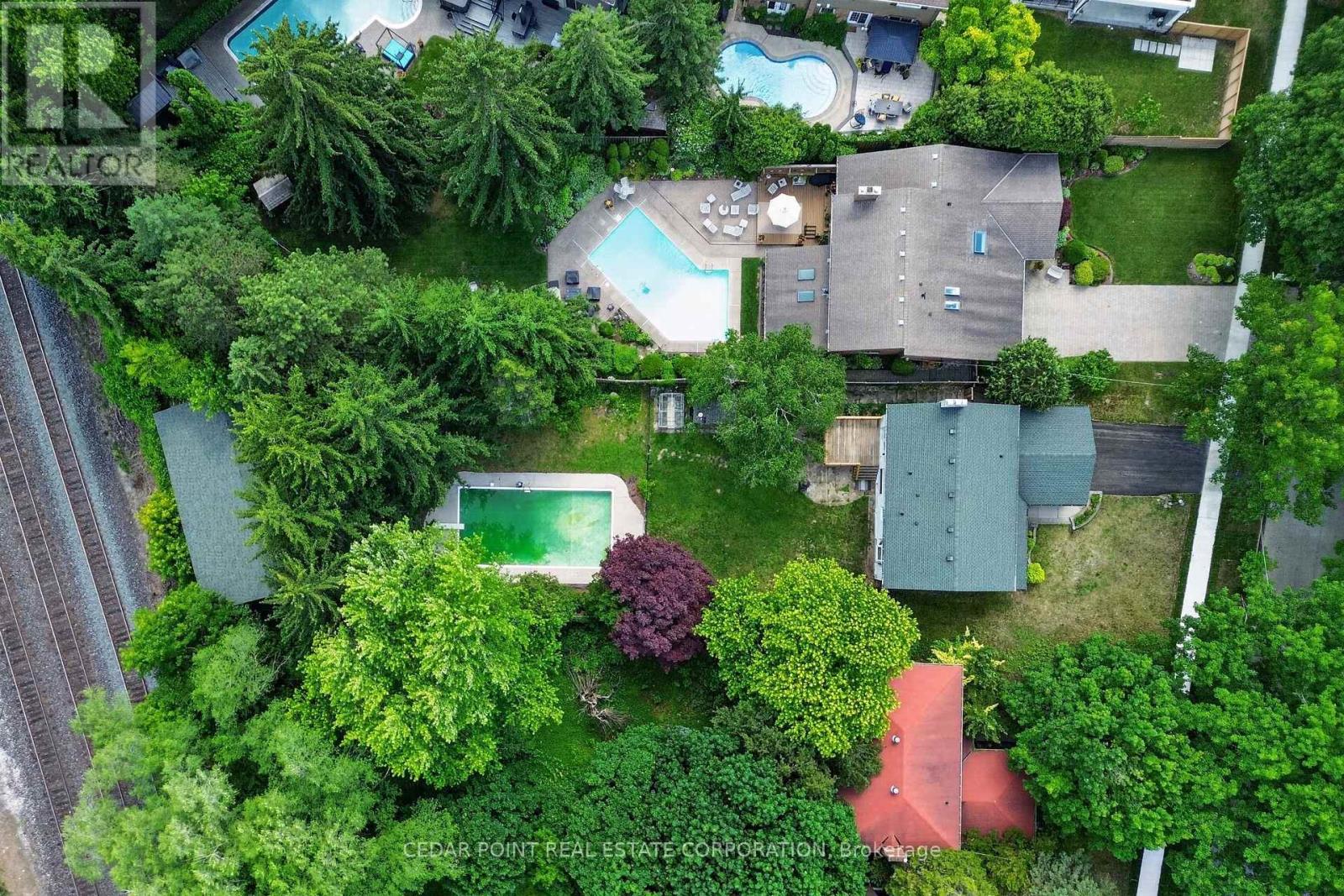 1096 Fair Birch Drive, Mississauga, Ontario L5H 1M3 - Photo 48 - W13474250