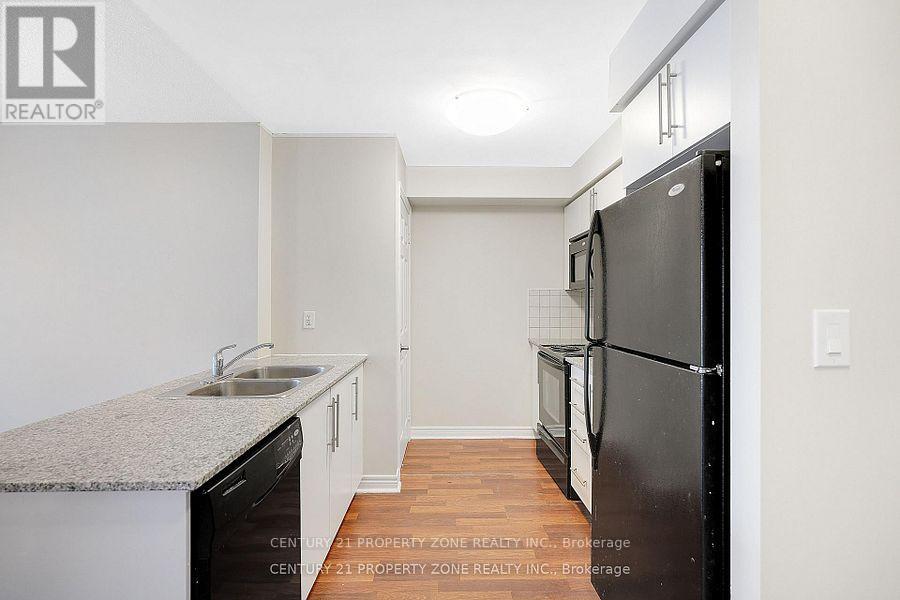 1703 - 310 Burnhamthorpe Road W, Mississauga, Ontario  L5B 4P9 - Photo 12 - W13474296