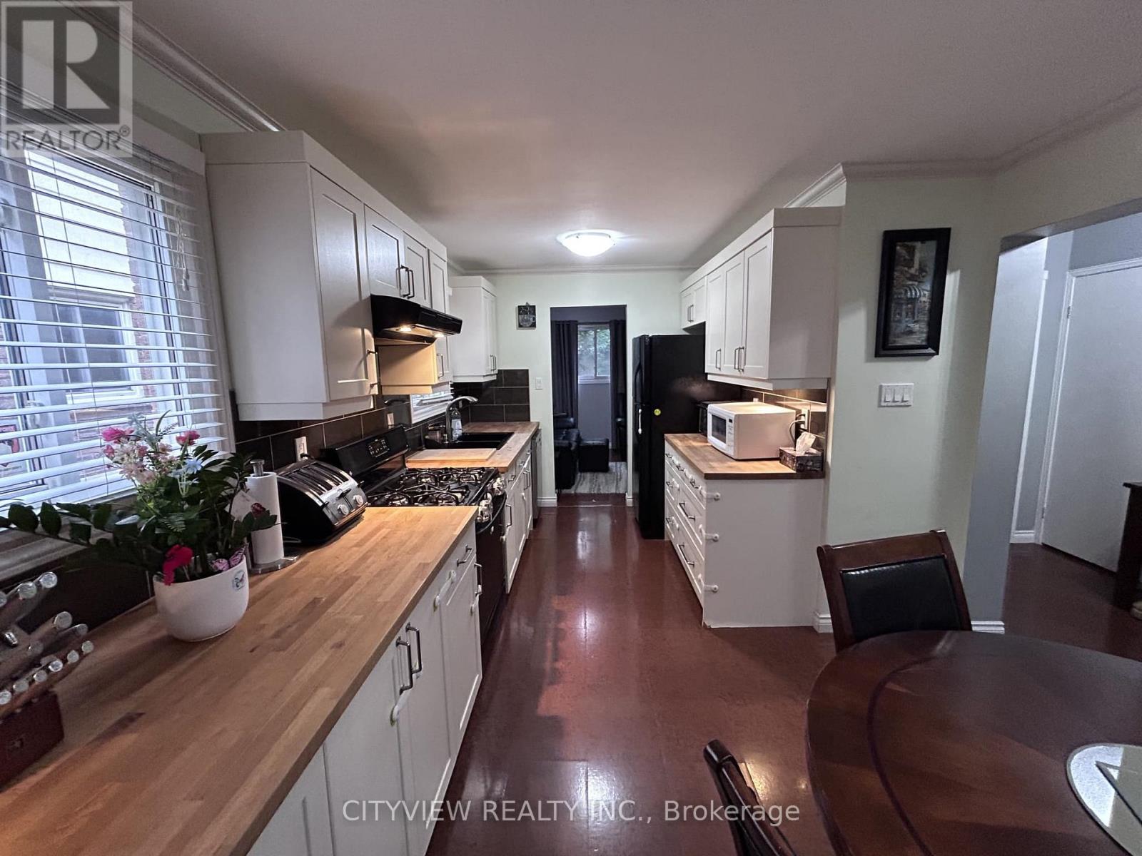 7025 Hickling Crescent, Mississauga, Ontario L5N 5A6 - Photo 5 - W13474338
