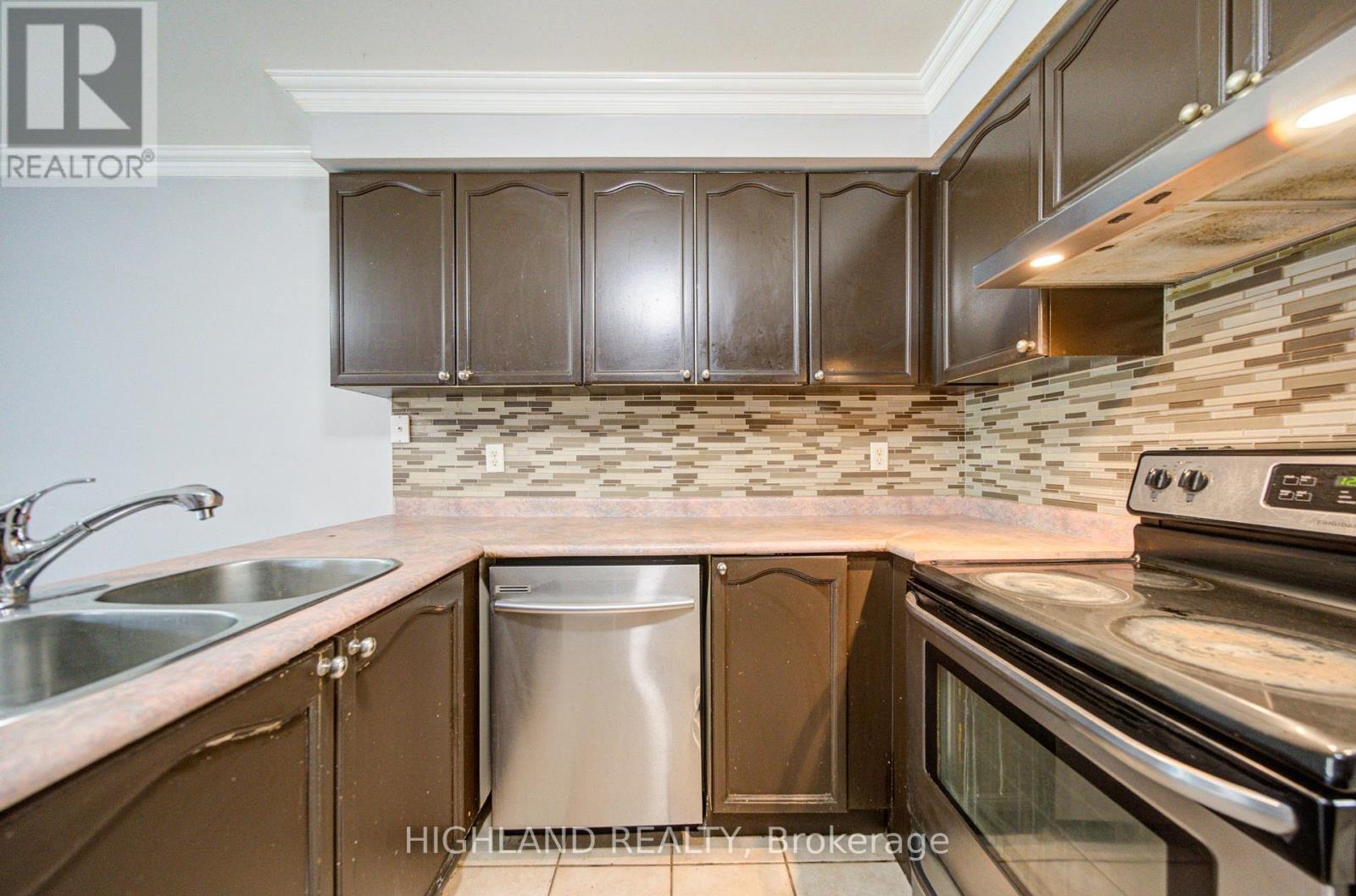 Upper Level - 5327 Landsborough Avenue, Mississauga, Ontario  L5R 3X1 - Photo 12 - W13474334
