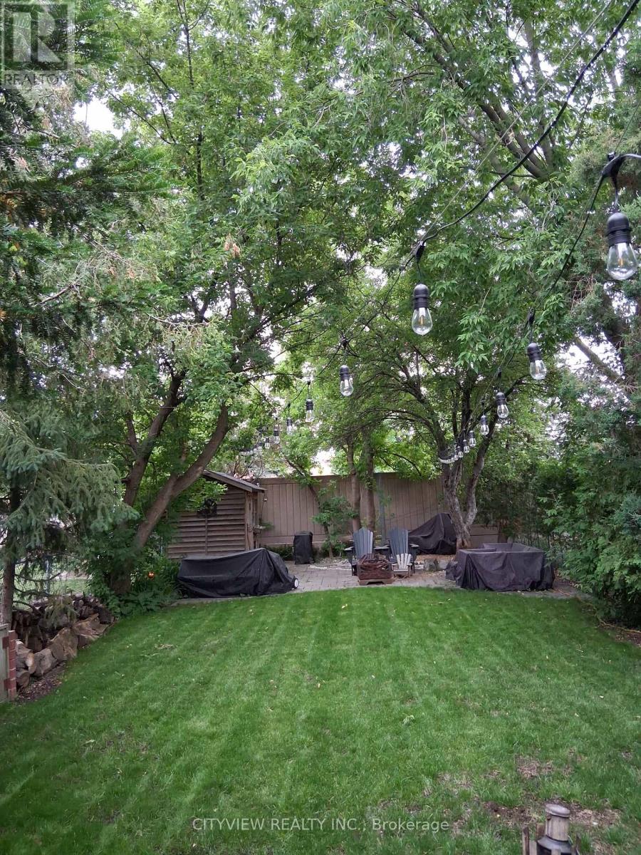 7025 Hickling Crescent, Mississauga, Ontario L5N 5A6 - Photo 17 - W13474338