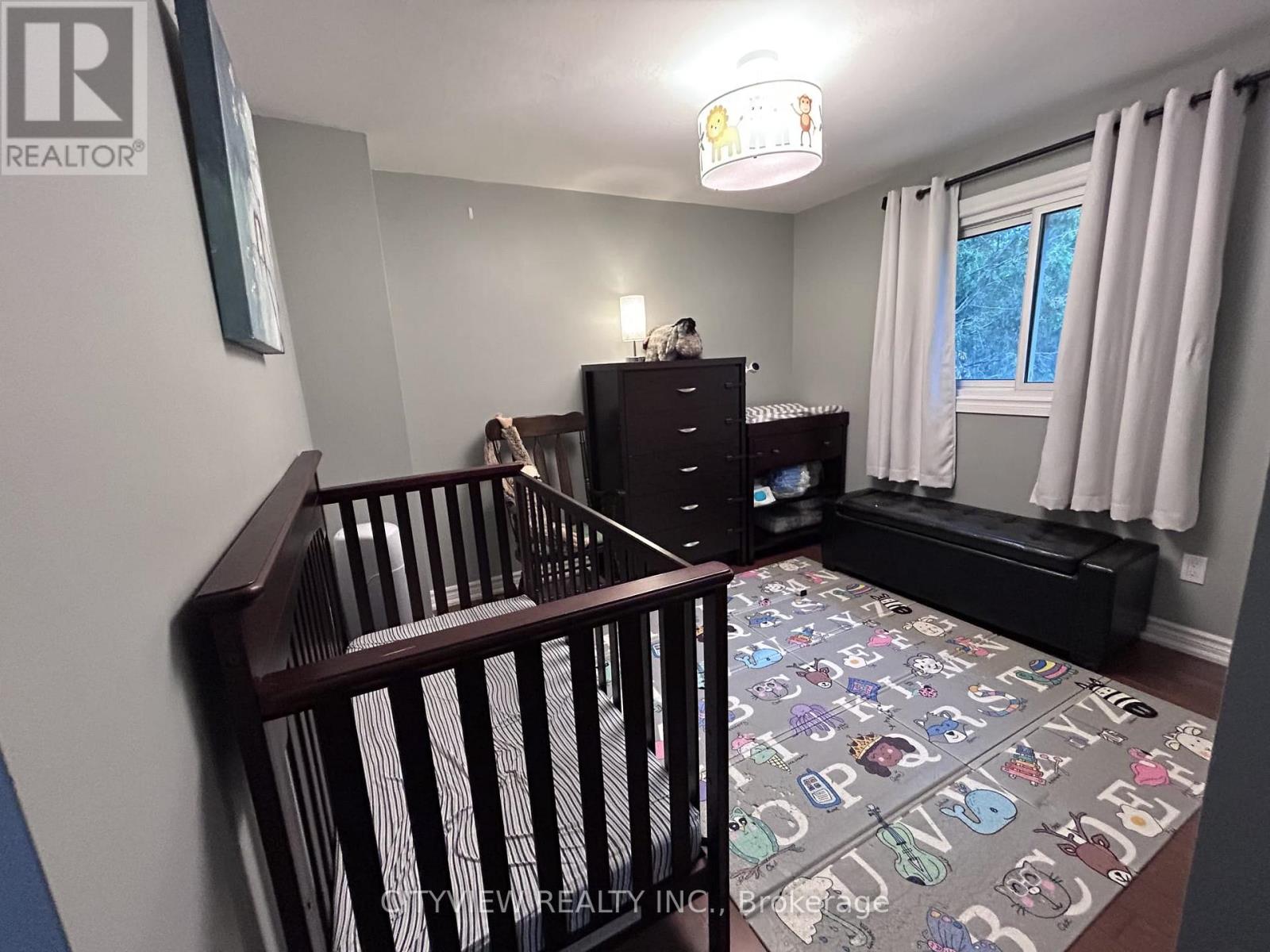 7025 Hickling Crescent, Mississauga, Ontario L5N 5A6 - Photo 12 - W13474338