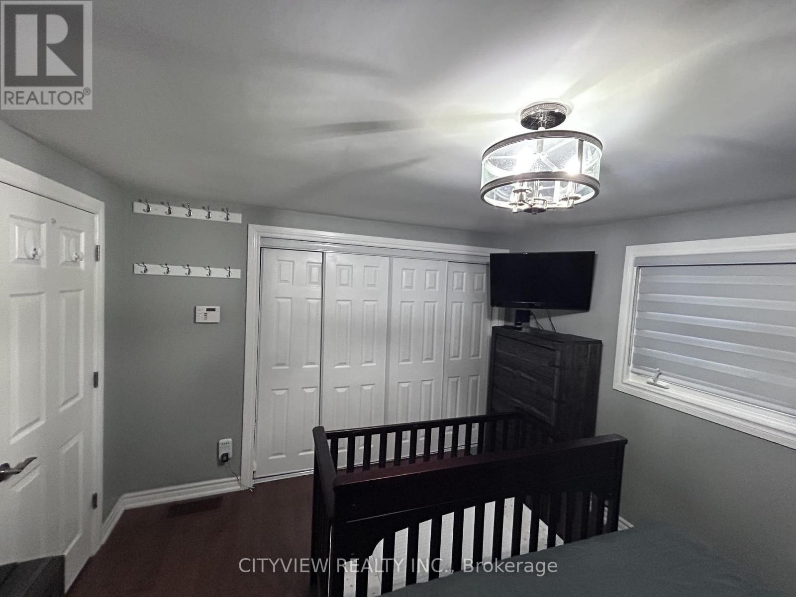 7025 Hickling Crescent, Mississauga, Ontario L5N 5A6 - Photo 10 - W13474338