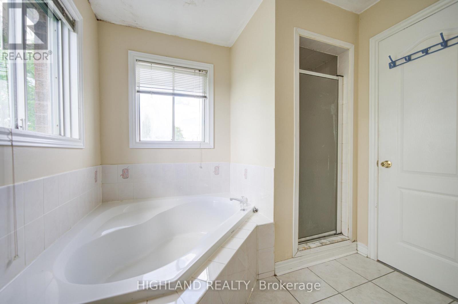 Upper Level - 5327 Landsborough Avenue, Mississauga, Ontario  L5R 3X1 - Photo 22 - W13474334