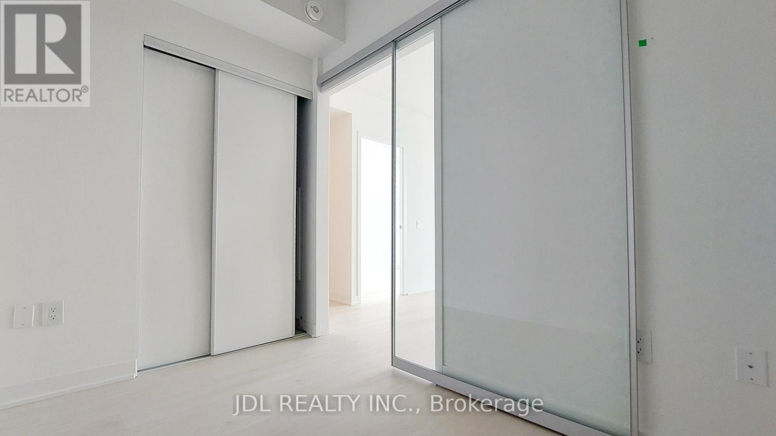3808 - 3900 Confederation Parkway, Mississauga, Ontario  L5B 0K7 - Photo 5 - W13474614