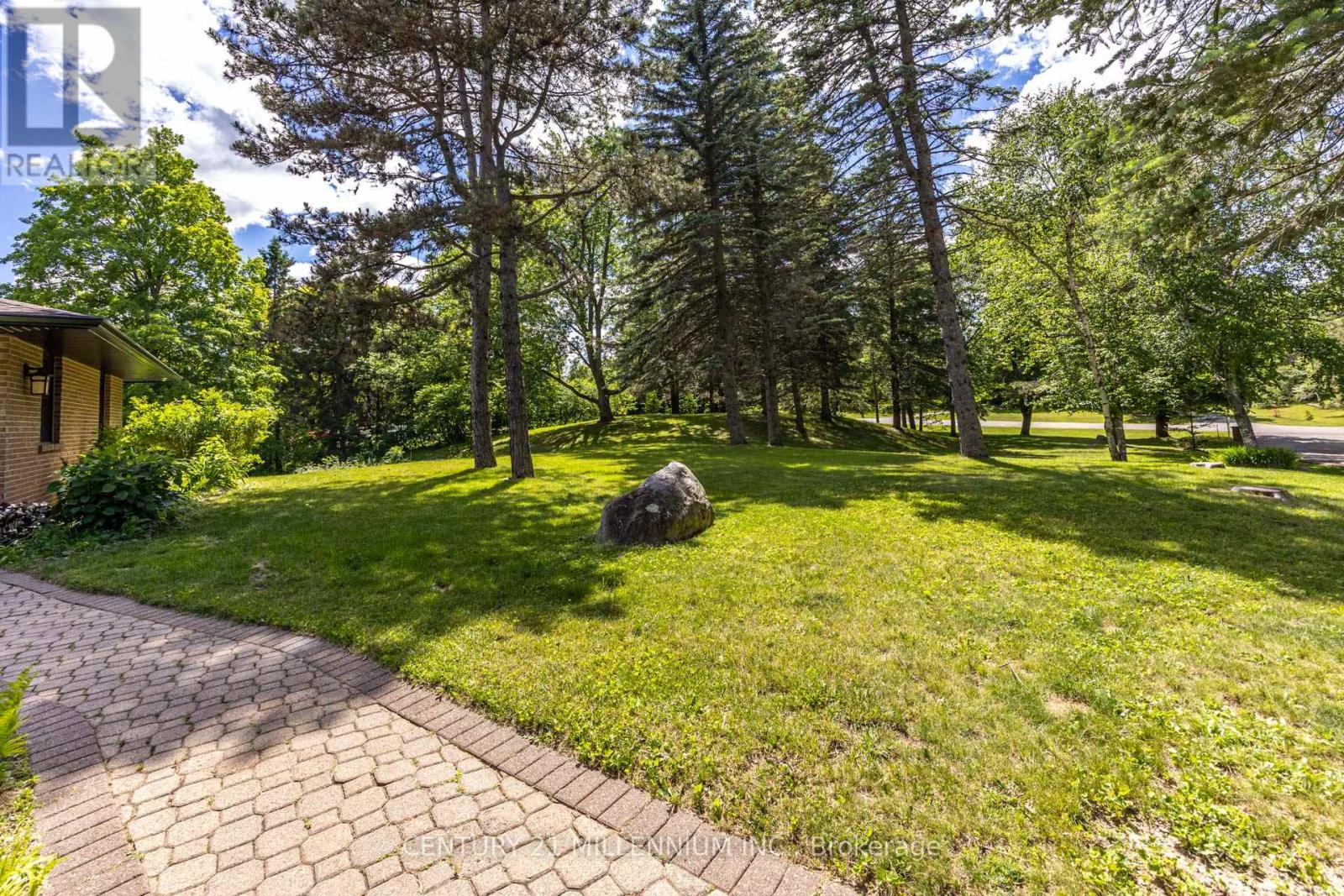 44 Gibson Lake Drive, Caledon, Ontario  L7E 4B2 - Photo 47 - W13474782