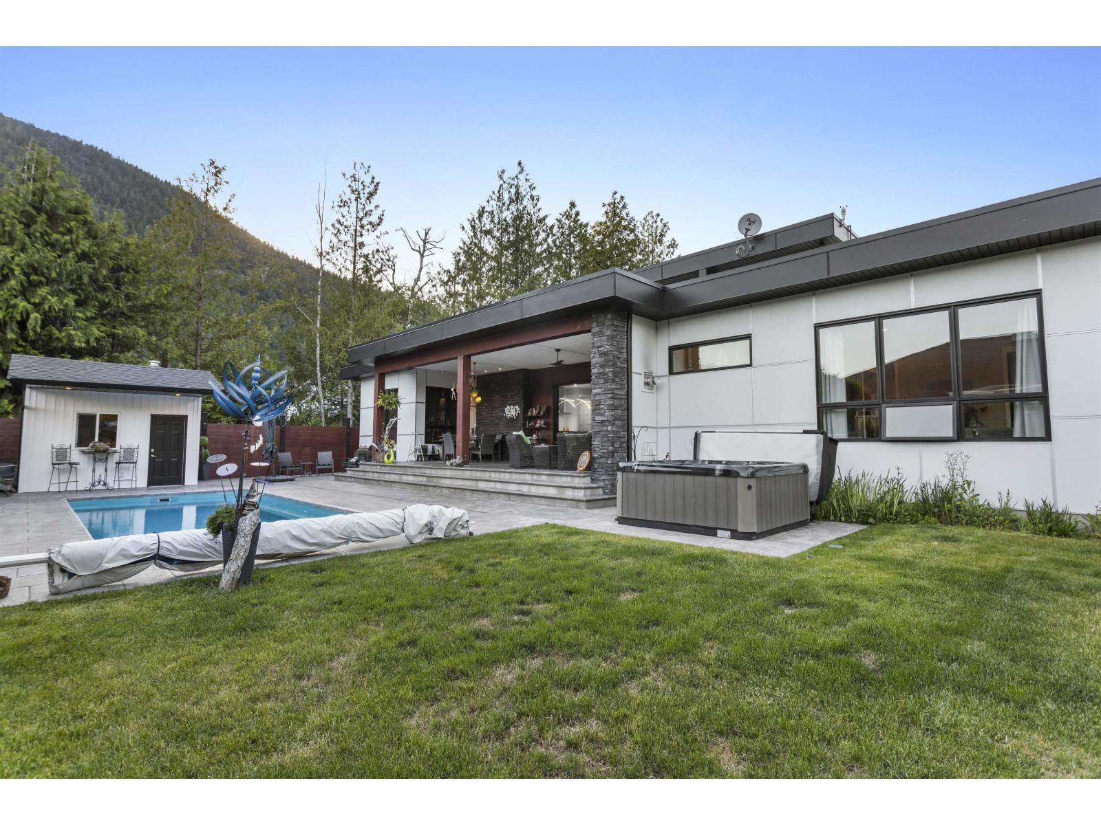 464 Alder Avenue, Harrison Hot Springs, Harrison Hot Springs, British Columbia  V0M 1K0 - Photo 39 - R3138401
