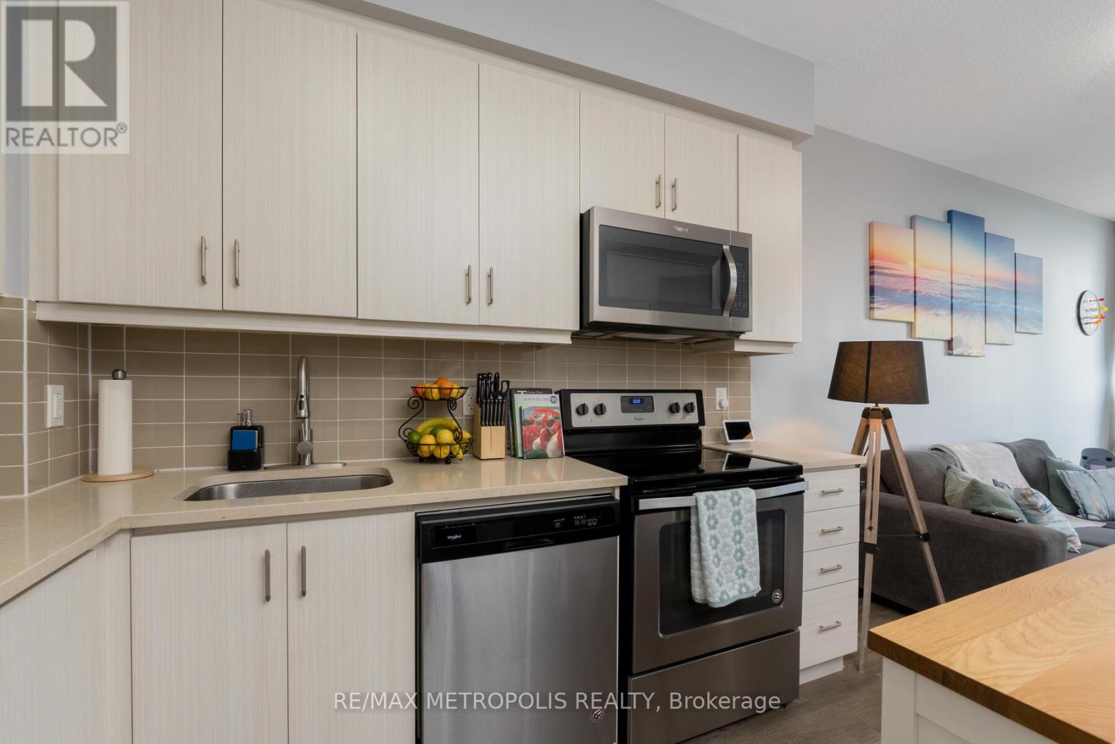 503 - 15 Zorra Street, Toronto, Ontario  M8Z 0C1 - Photo 9 - W13474876