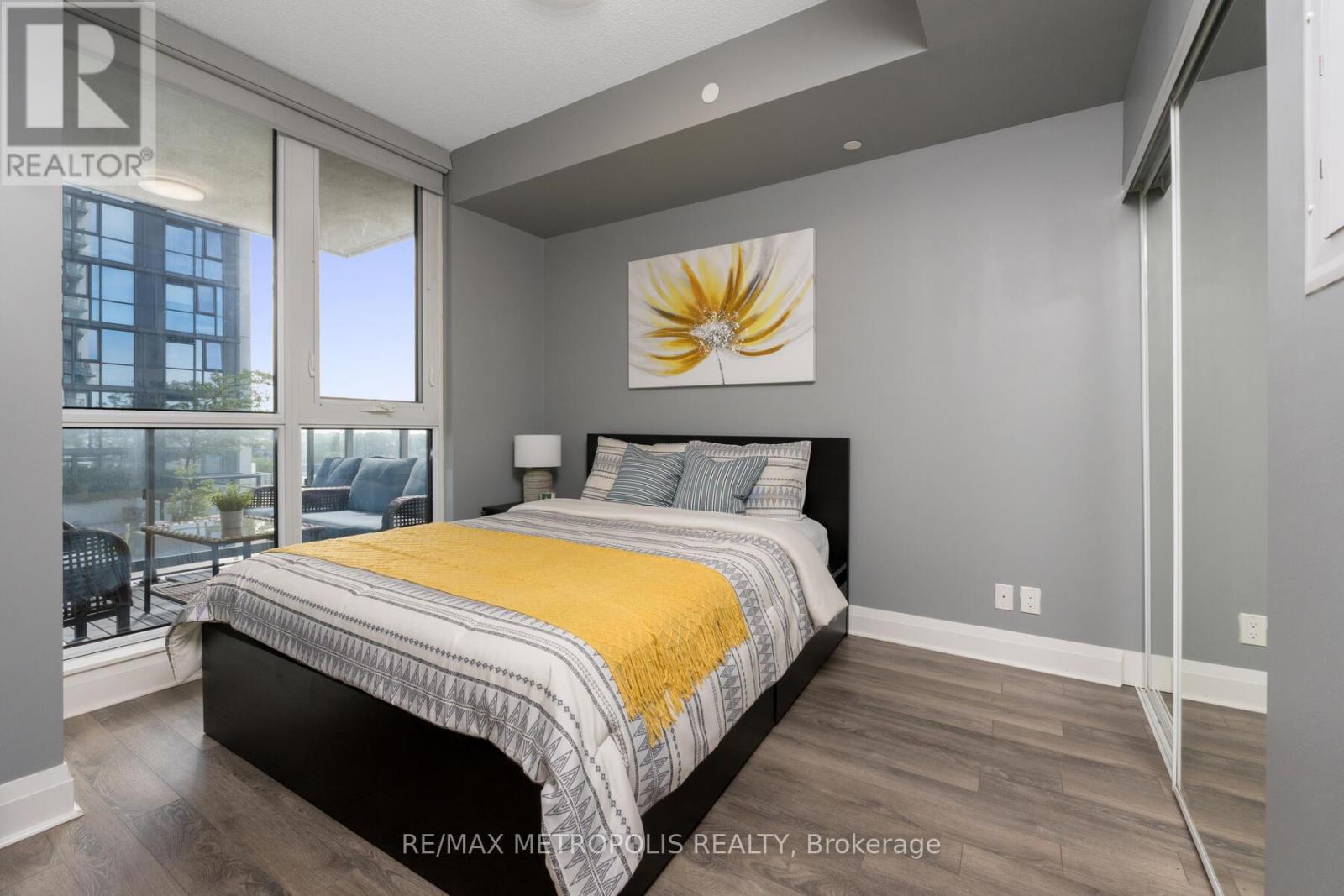 503 - 15 Zorra Street, Toronto, Ontario  M8Z 0C1 - Photo 13 - W13474876