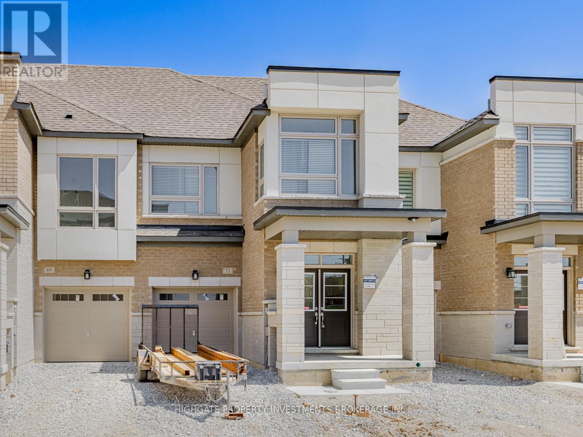 71 Donald Ficht Crescent, Brampton, Ontario  L7A 5H6 - Photo 2 - W13475062